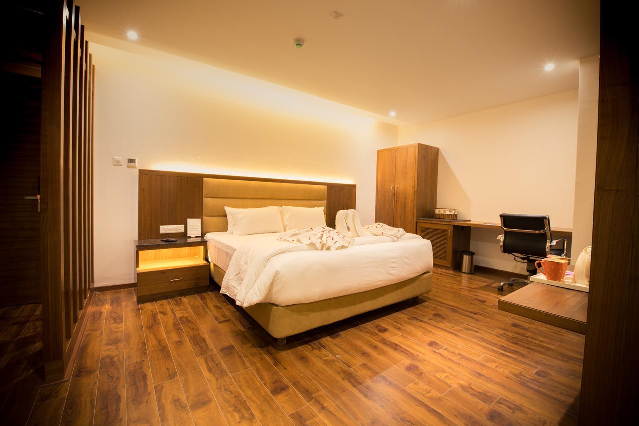 Kyriad Hotel Gulbarga By Othpl Kalaburagi Buitenkant foto